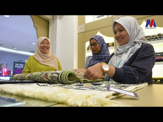 ‘the Prayer Mat Di Melaka: ‘ Khas Buat Perindu Bumi Al Haramain