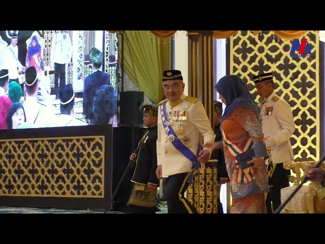 Ketua Polis Melaka Terima Darjah Cemerlang Seri Melaka