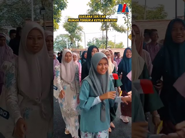 Suasana Sekitar Rumah Terbuka Ketua Menteri Melaka