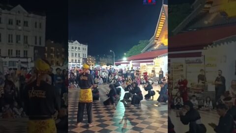 Meriah Menara Taming Sari Pada Melaka Bila Larut Malam Edisi Oktober