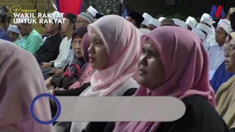 800 umat islam alunkan selawat sempena wrur durian tunggal