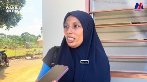 Wrur: dua keluarga huni rumah sempit terima kediaman baharu